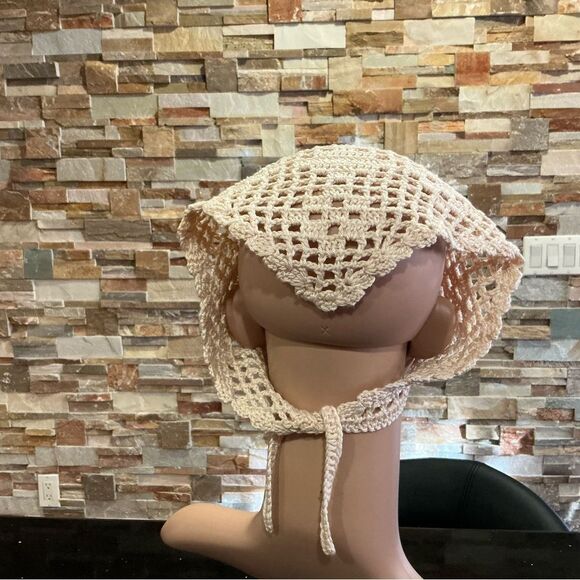 Crochet Beige Bandana - Picture 3 of 7